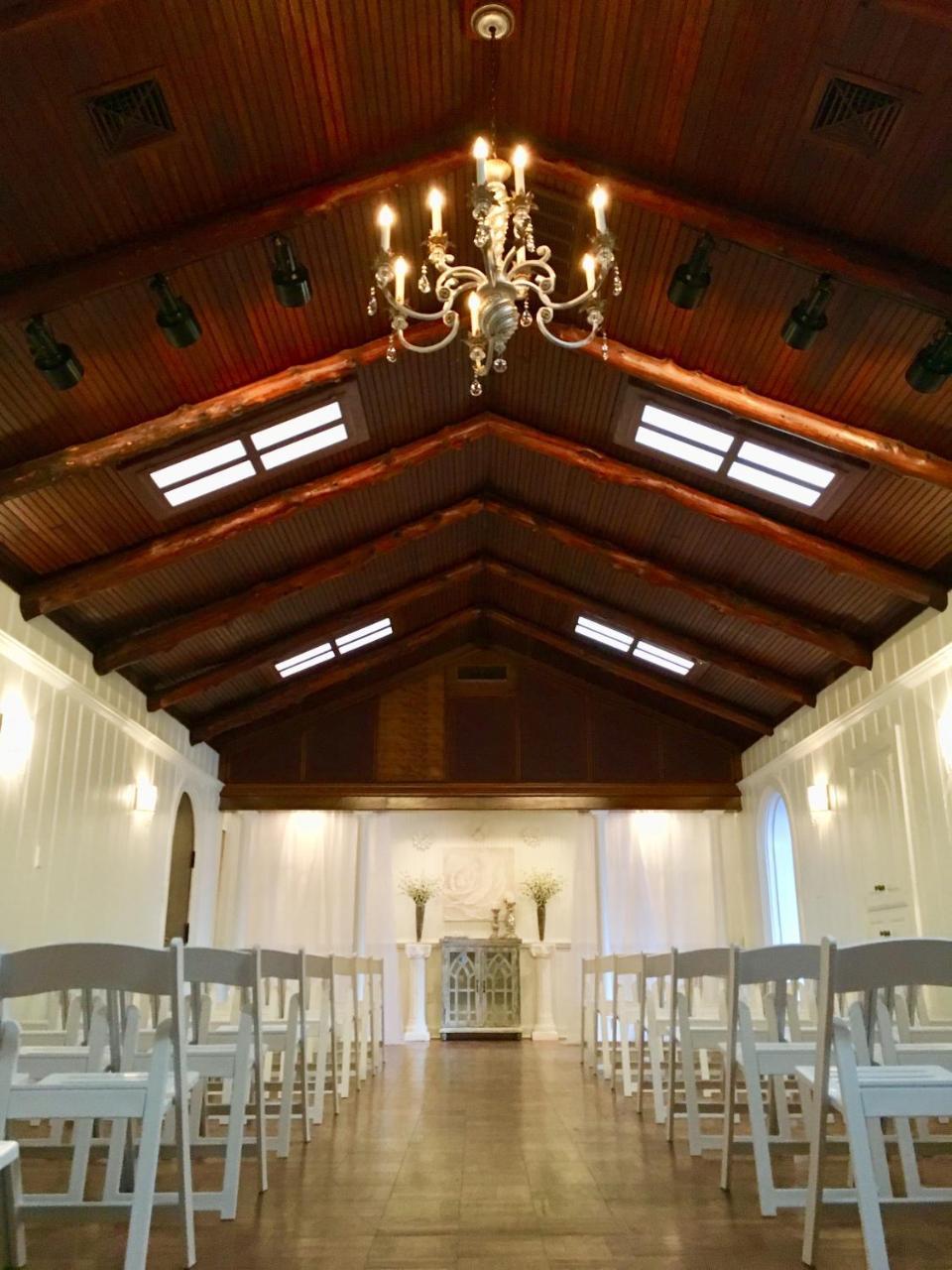The Monastery At Forest Lake 오클라호마시티 외부 사진